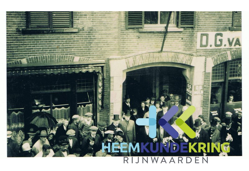 1928-0402 (2)